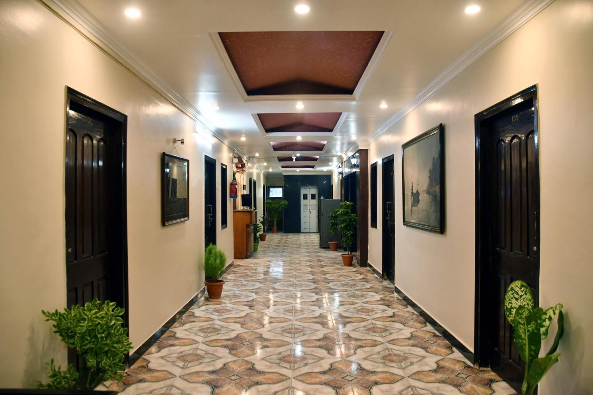 Hotel Riz Varanasi Ngoại thất bức ảnh