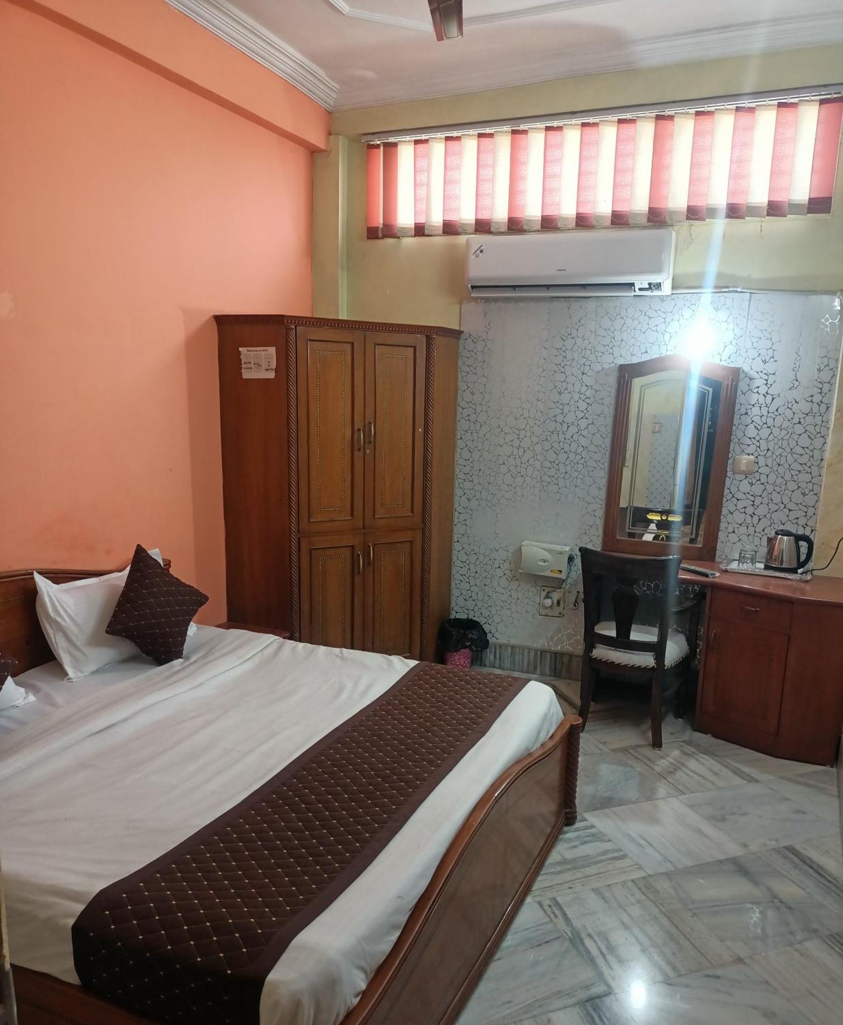 Hotel Riz Varanasi Ngoại thất bức ảnh