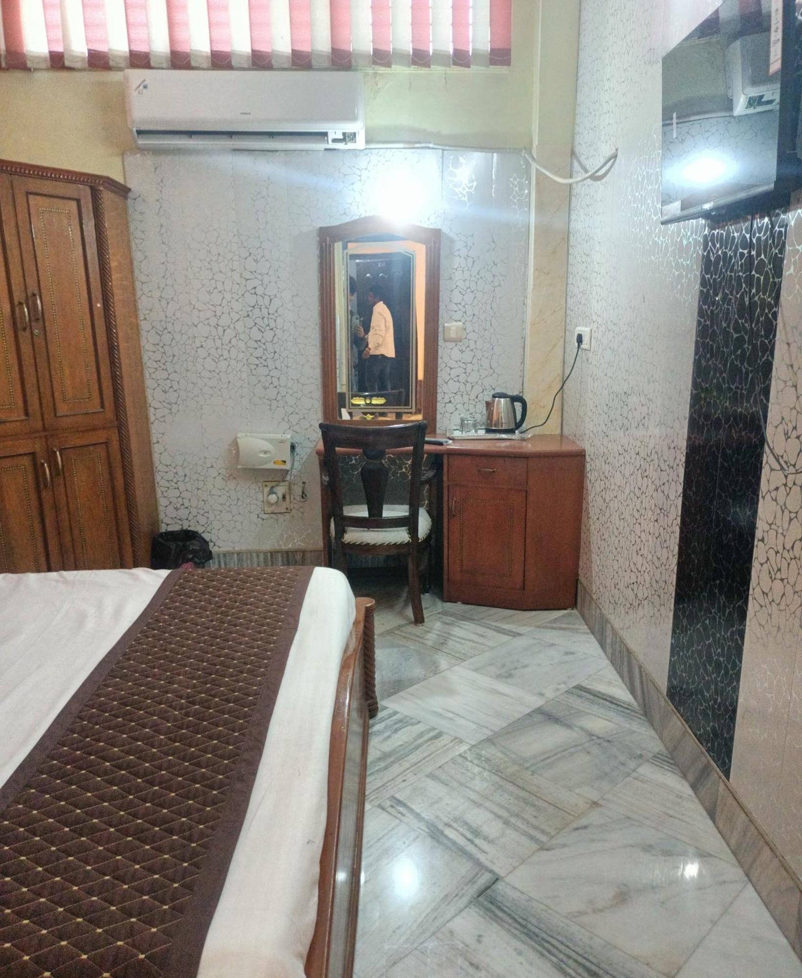 Hotel Riz Varanasi Ngoại thất bức ảnh