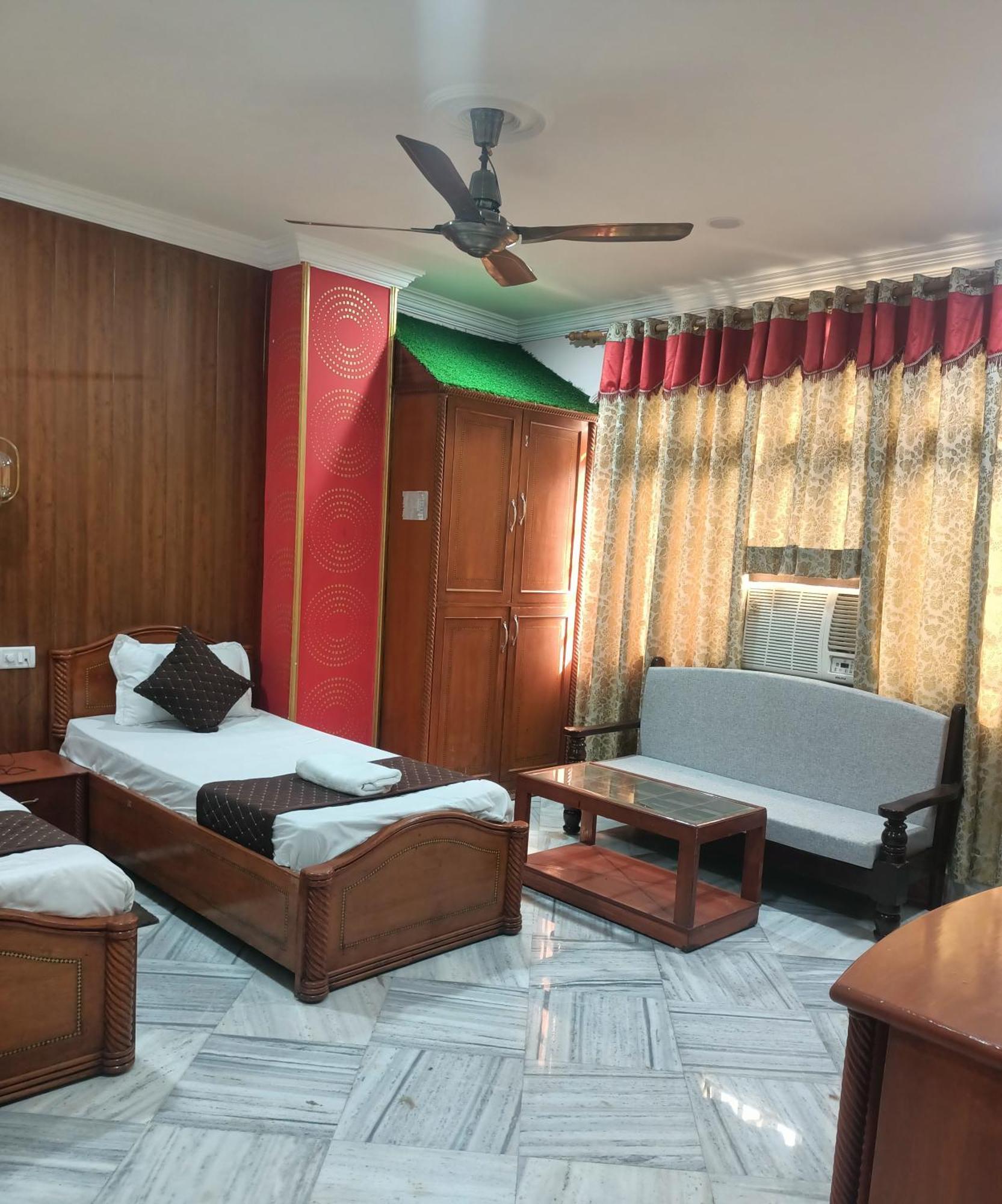 Hotel Riz Varanasi Ngoại thất bức ảnh